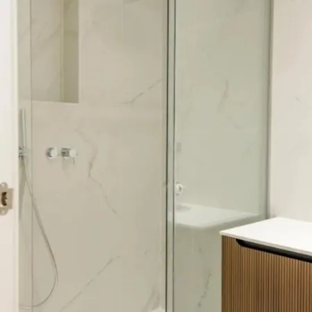 Apartment Location *